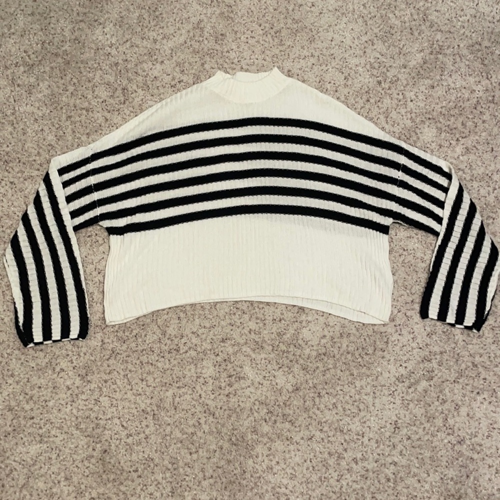 Stripped Garage sweater